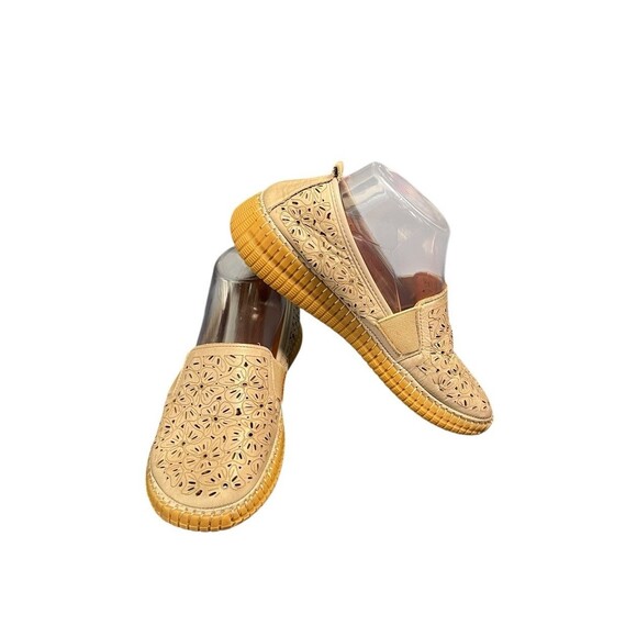 SPRING STEP | JOOKIN SHOES Womens 7 Lightweight Cutout Leather Comfort Loafer - Picture 1 of 9